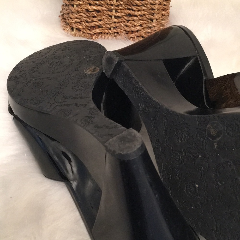 Black wedged heel shoe - Picture 4 of 4